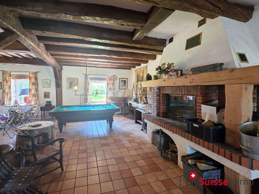 Maison à VALLEROIS-LE-BOIS