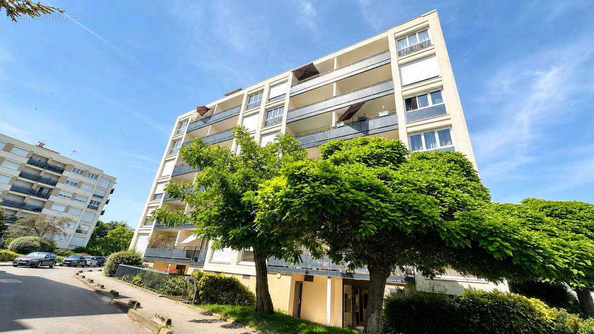 Appartement à BOIS-D'ARCY