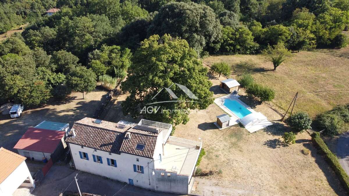 Maison à LAVAL-PRADEL