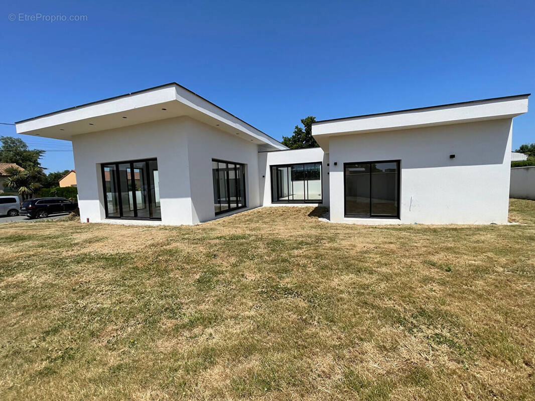 Maison à SAINT-ANDRE-DE-LA-MARCHE