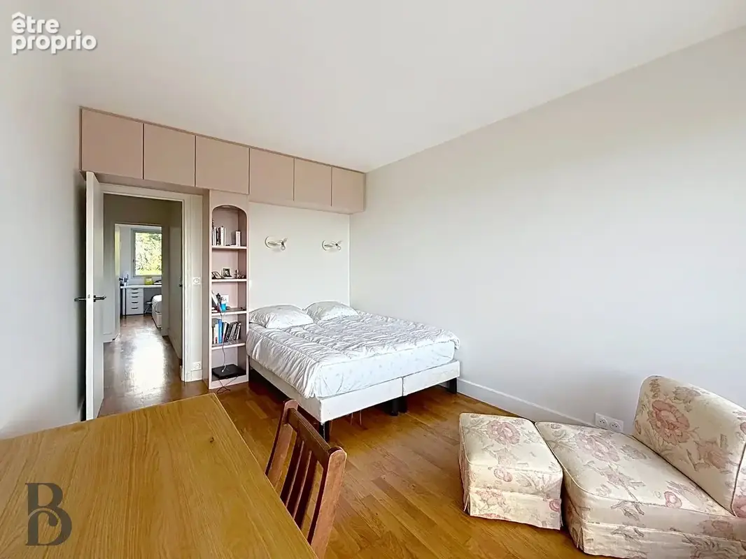 Très bel appartement rénové, au cœur de Montmorency - Balcon, parking et cave - photo 11
