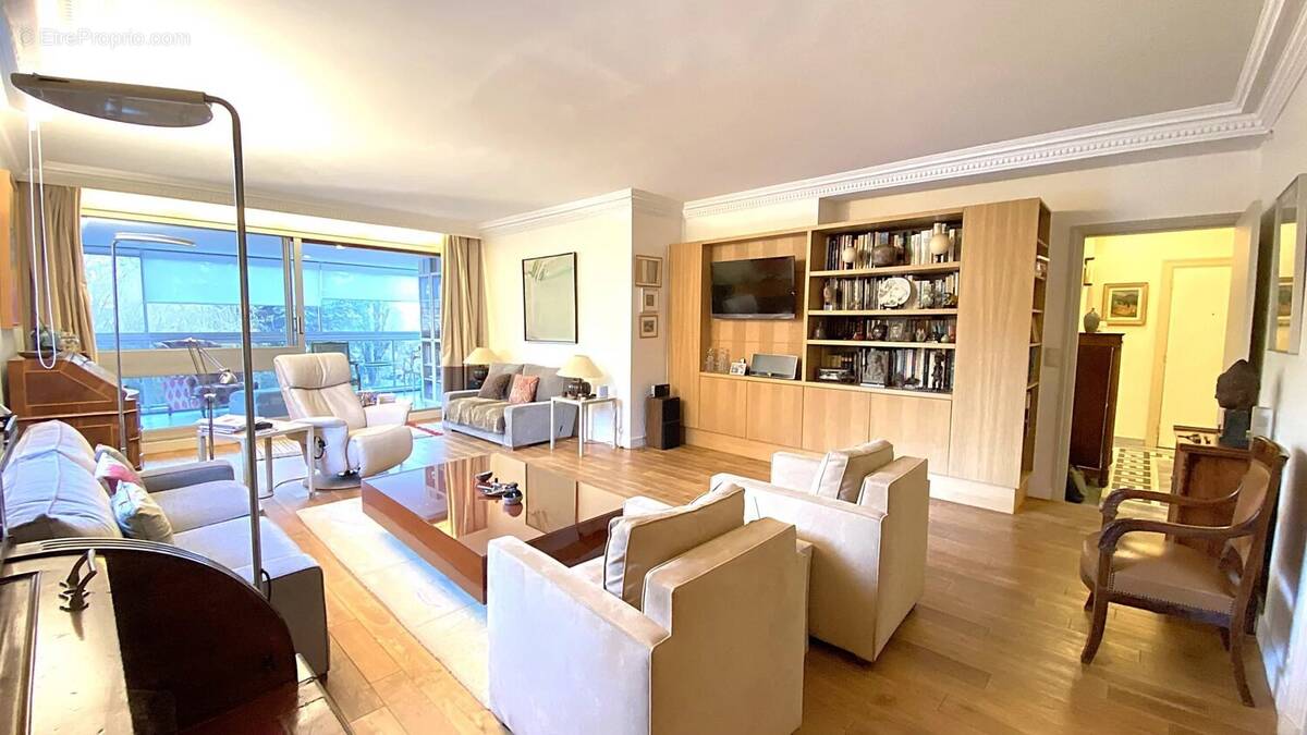Appartement à LE CHESNAY