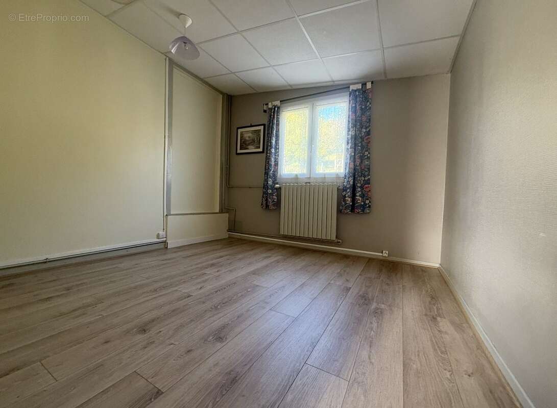 Maison 74 m² à Soissons  - photo 4