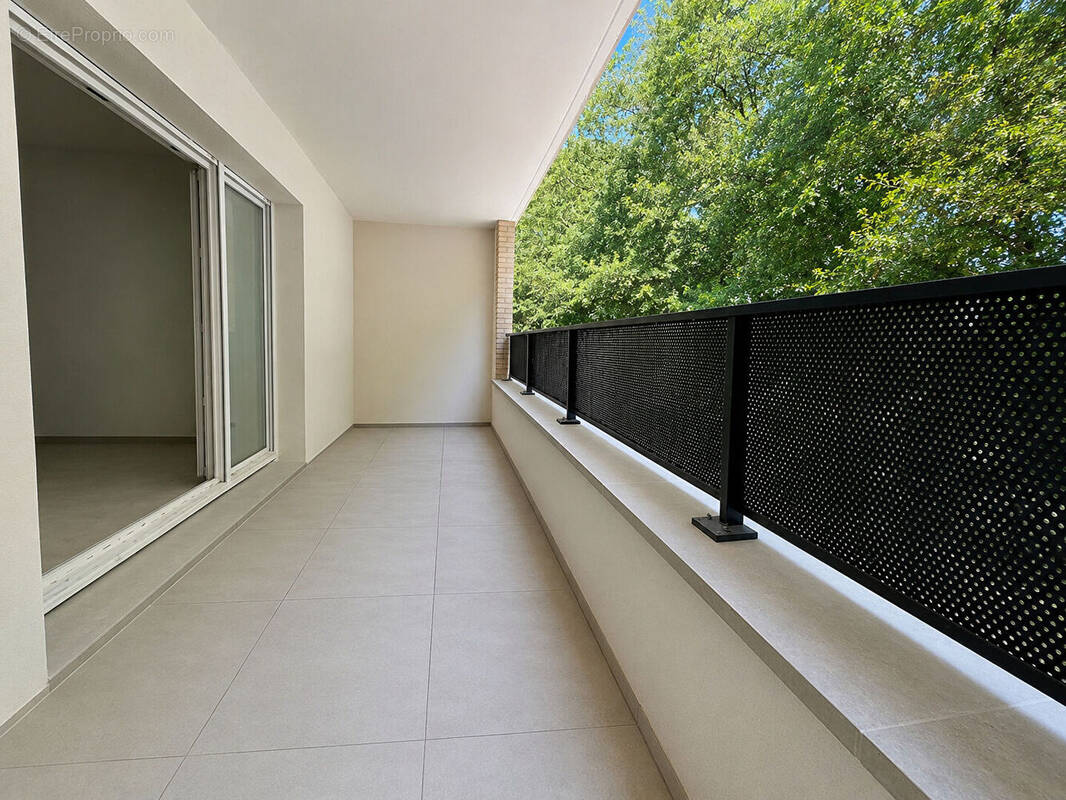 Appartement à CASTELGINEST