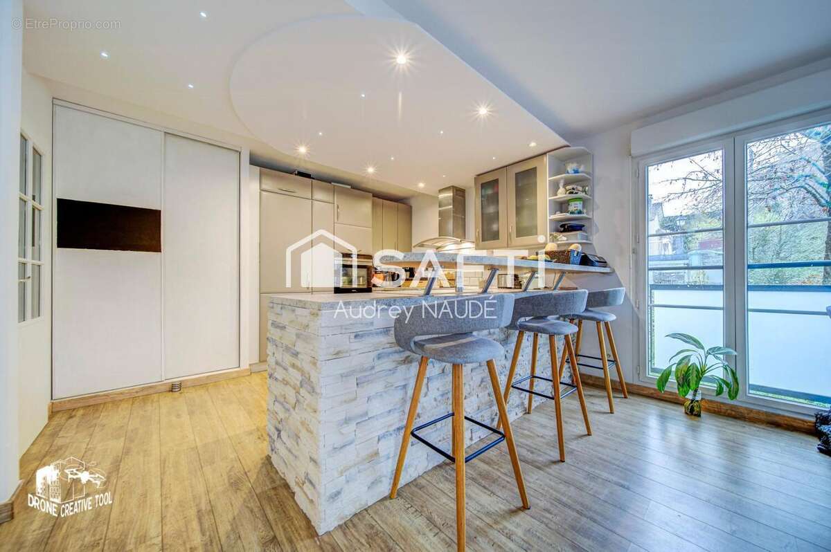 Photo 2 - Appartement à ROUSSY-LE-VILLAGE