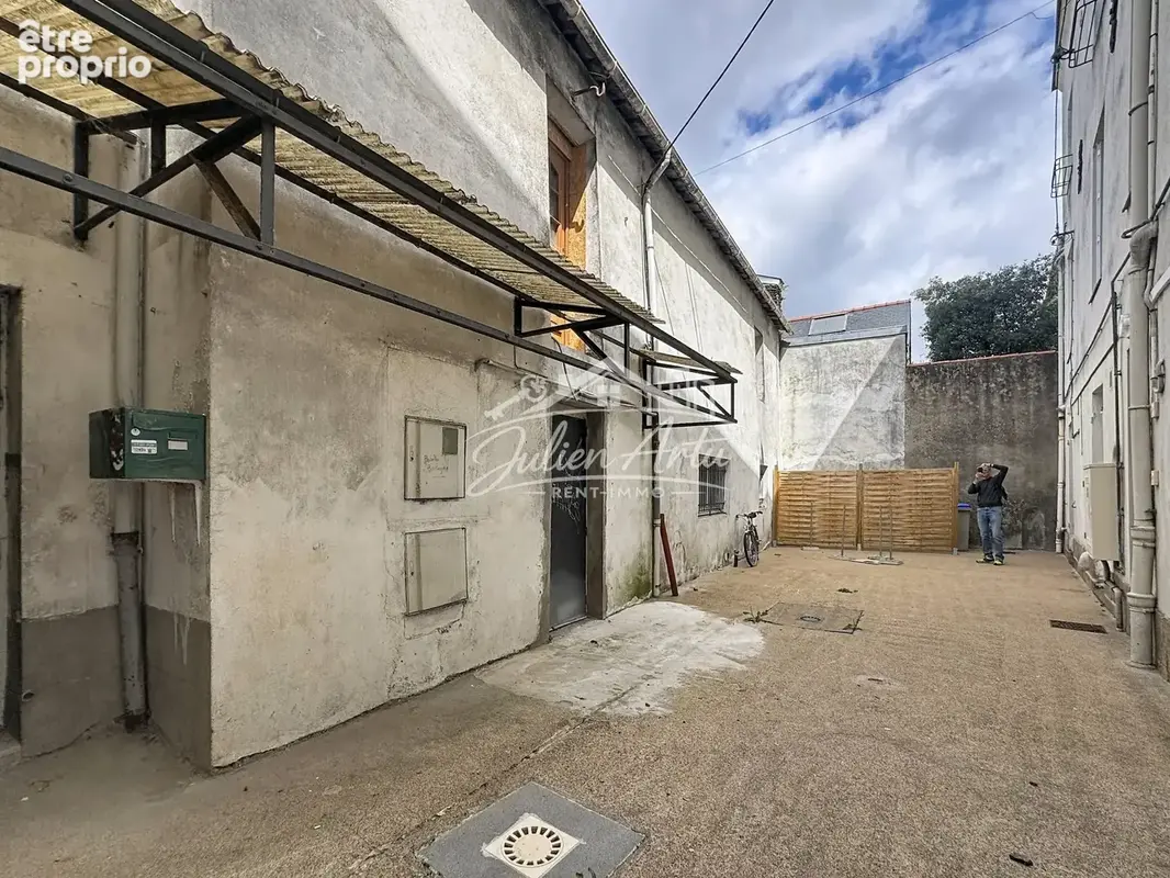 Commerce 180 m² à vendre à Nantes (44000) - photo 8