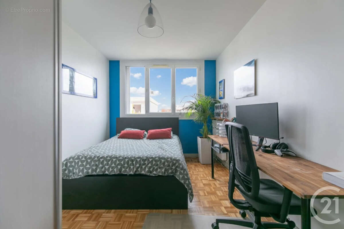 Appartement à SAINT-MAUR-DES-FOSSES