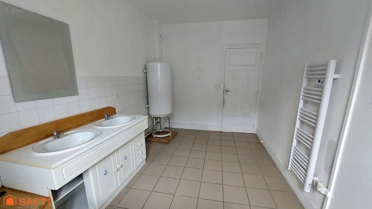 Photo 4 - Appartement à VILLEREVERSURE