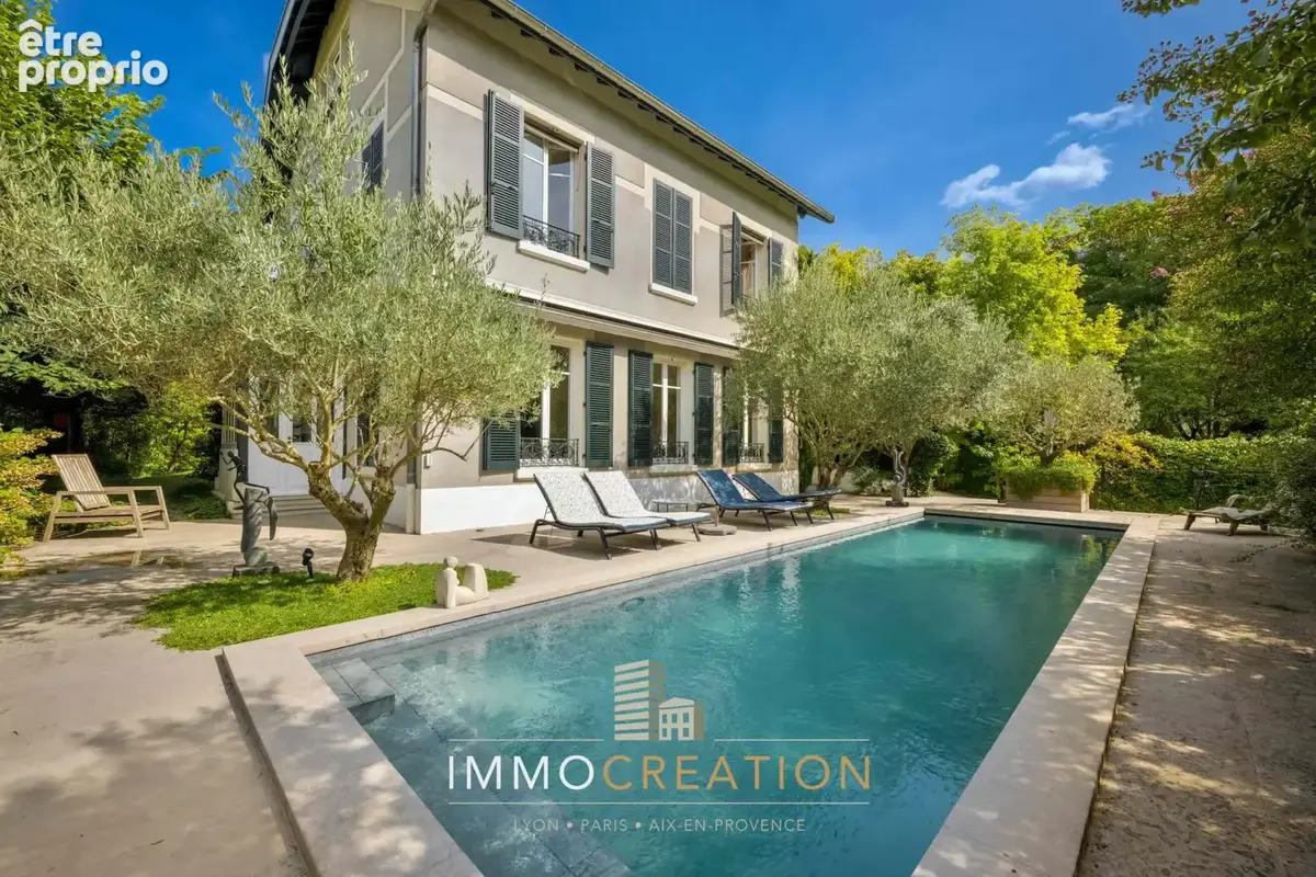 Propriété exceptionnelle de grand standing, climatisée, sur 1000 m2, piscine, à vendre à LYON 3 Montchat PArc - photo 1