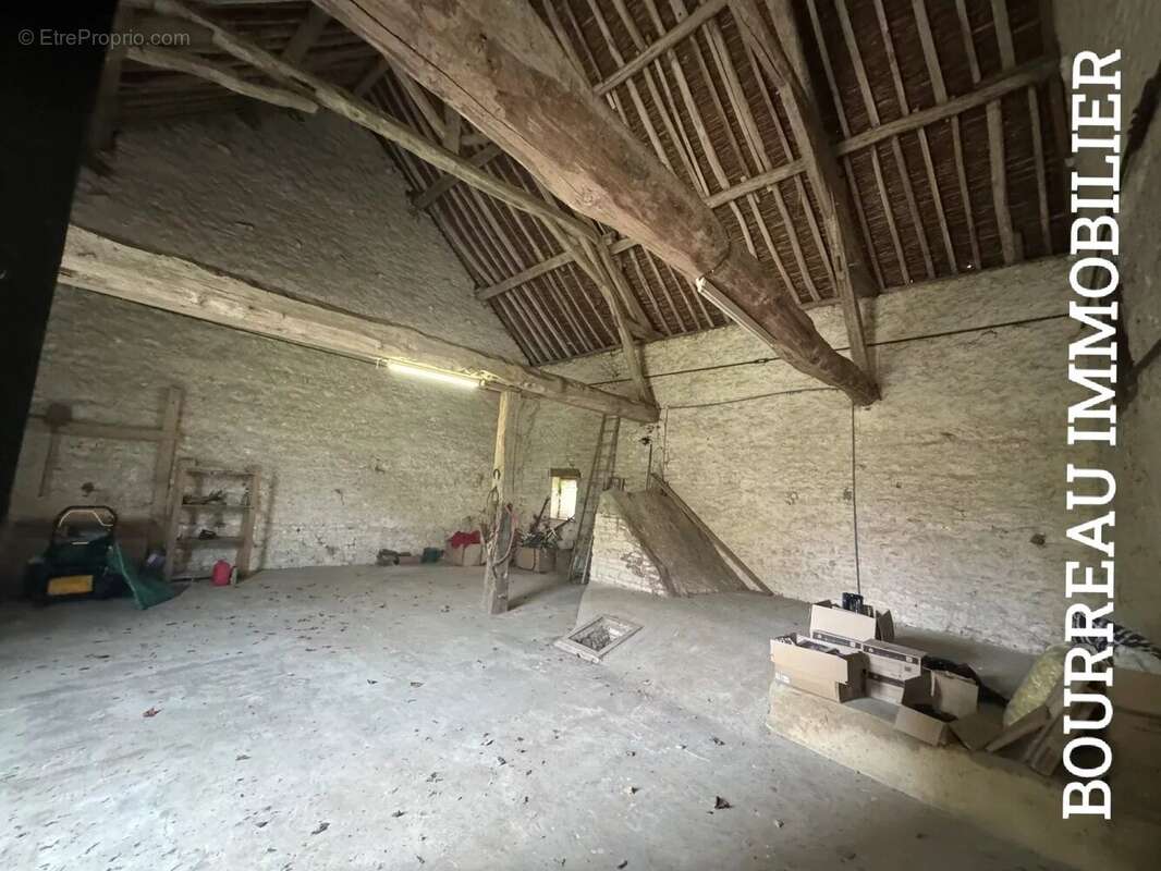 Maison à CHASSY