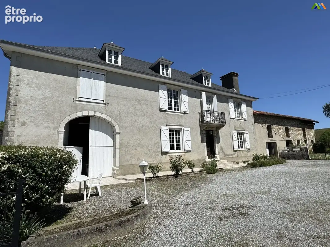 Maison 10 pièces 281 m² à vendre à Navarrenx (64190) - photo 2