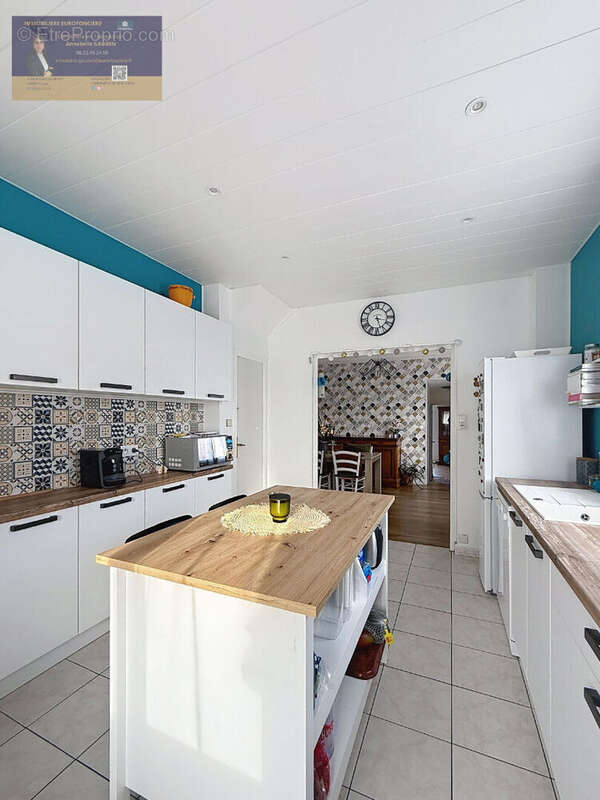 Maison à LA CHAPELLE-SAINT-LUC