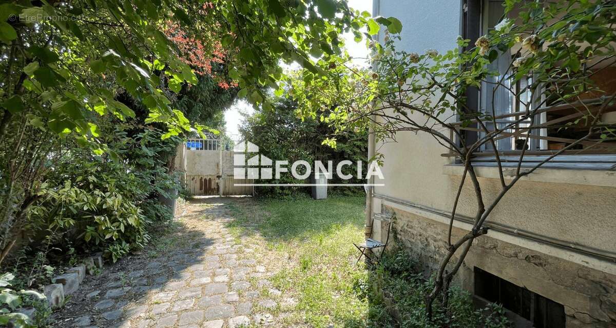 Maison à BOURG-LA-REINE