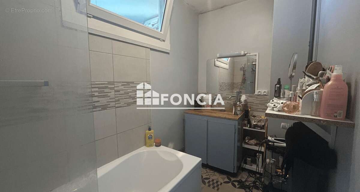 EXCLUSIVITE - Appartement T2 avec balcon, parking et cave à Joué-lès-Tours 50m2 - photo 5