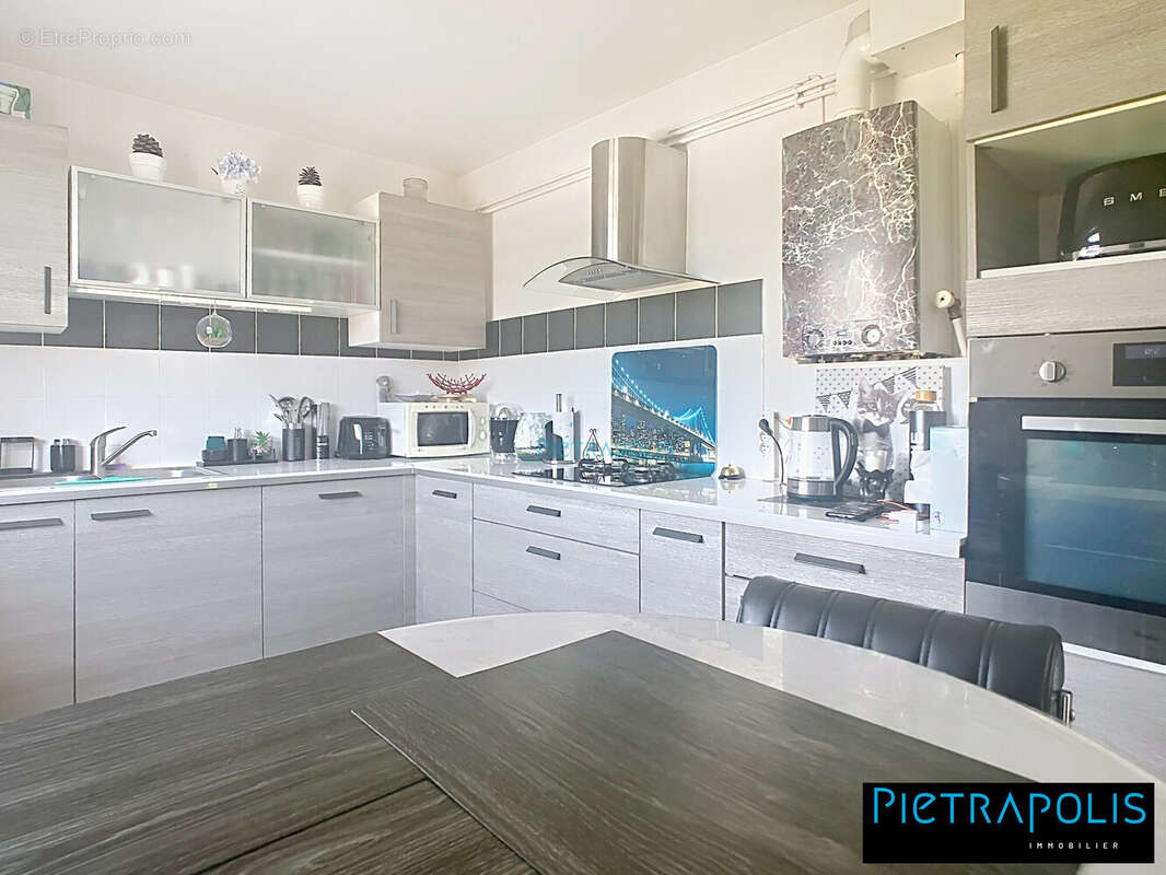Appartement à SAINT-GEORGES-DE-RENEINS