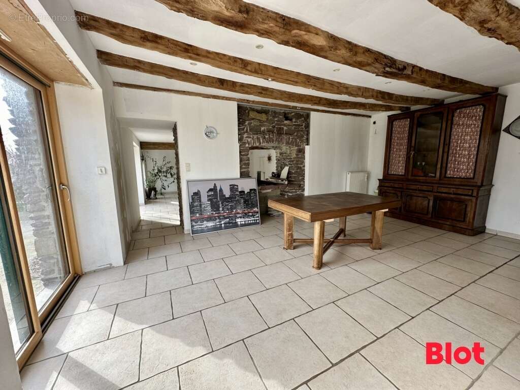 Maison à SAINT-MALON-SUR-MEL