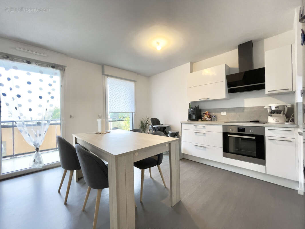 Appartement à HEROUVILLE-SAINT-CLAIR