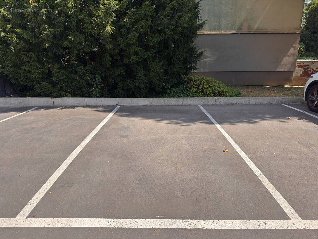 Autre à FONTENAY-SOUS-BOIS