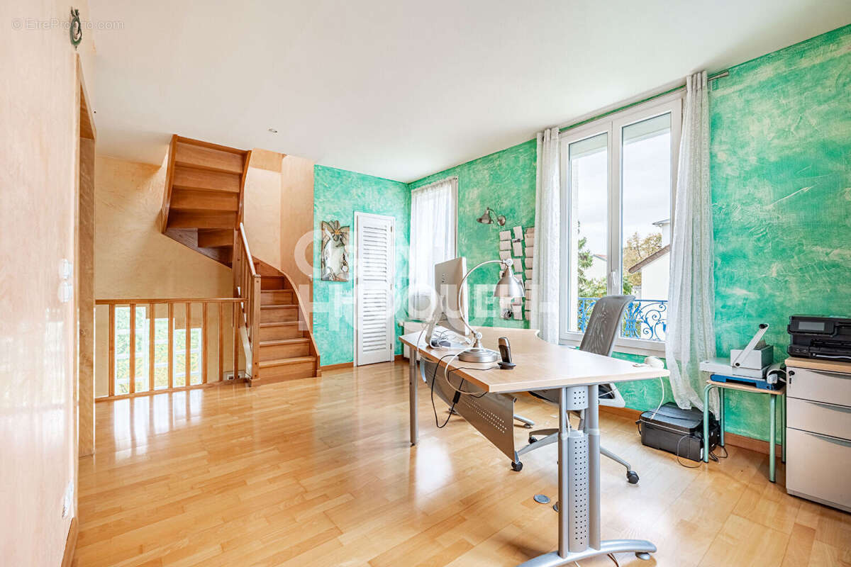 Maison à BOIS-COLOMBES