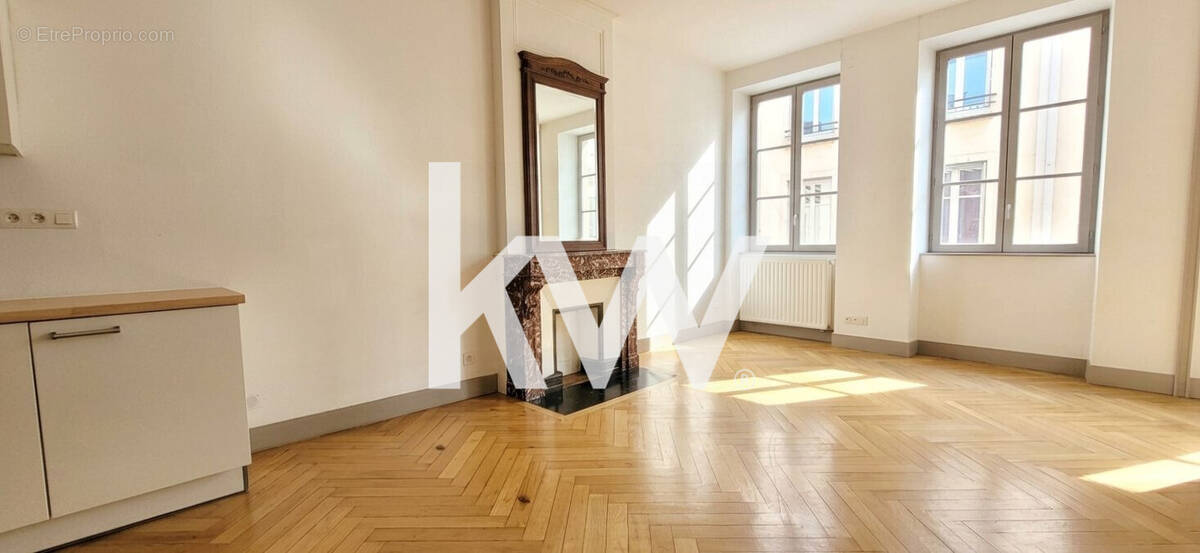 Photo Appartement à Saint-Etienne au prix de 99 000€