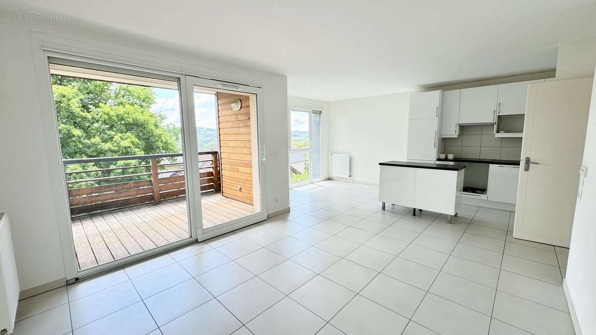 Appartement à LOVAGNY