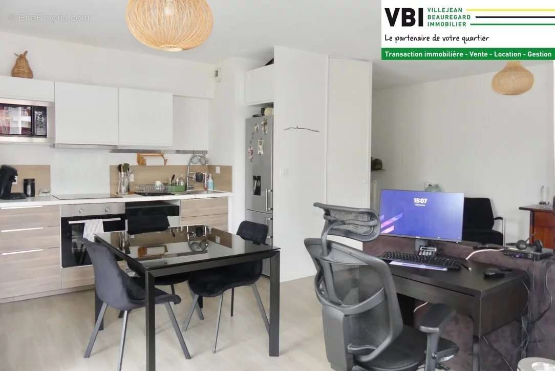 Appartement à VEZIN-LE-COQUET