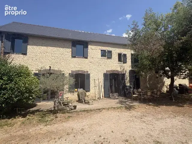 Maison en pierre avec dépendances - Portes de Bayeux - photo 1