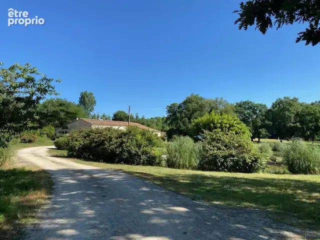 Magnifique propriété de 278 m2 sur 14 hectares - photo 10