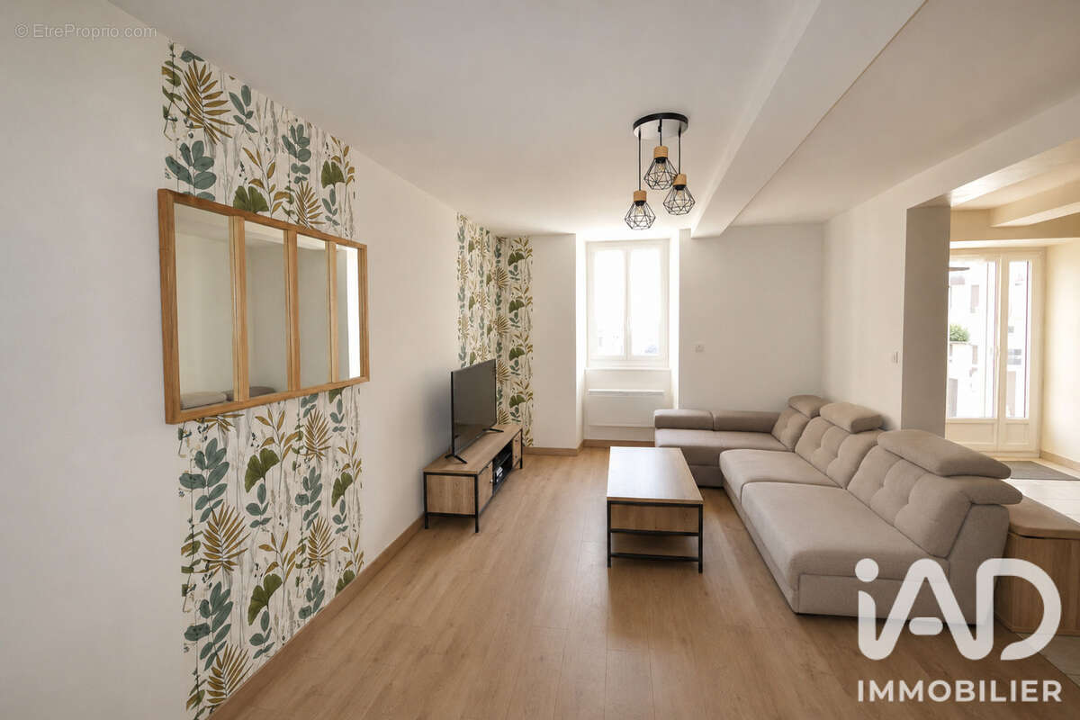 Maison 116 m² à Pisany  - photo 4