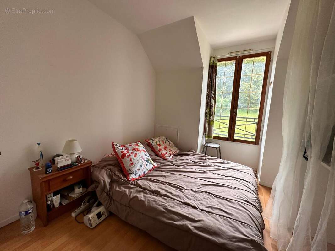 Photo 8 - Maison à MONTREUIL-AUX-LIONS