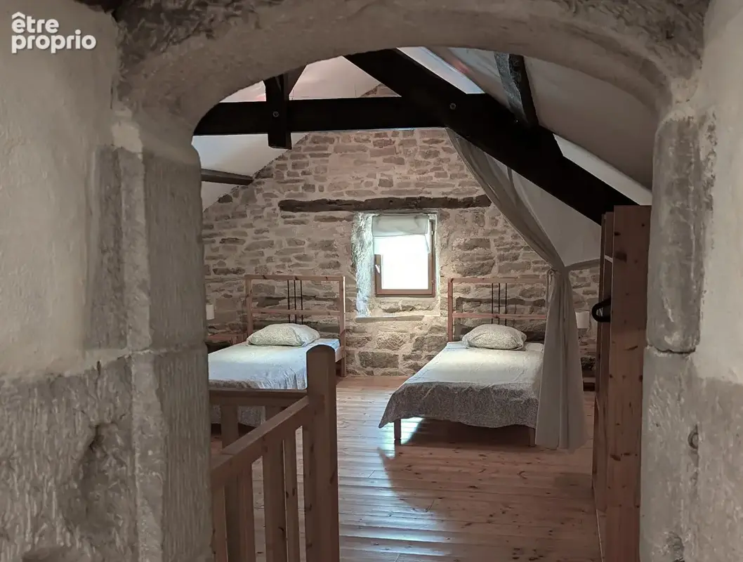 Grande maison familiale 5 chambres, 3 gîtes, 39ha. - photo 11