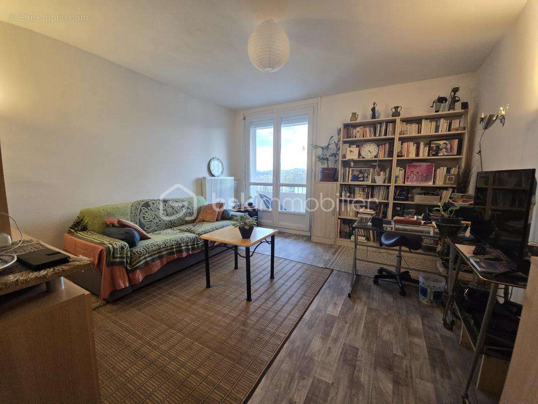 Appartement à MONTELIMAR