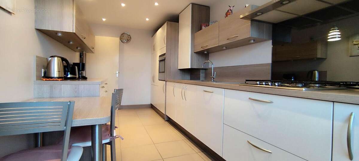 Appartement à LYON-8E