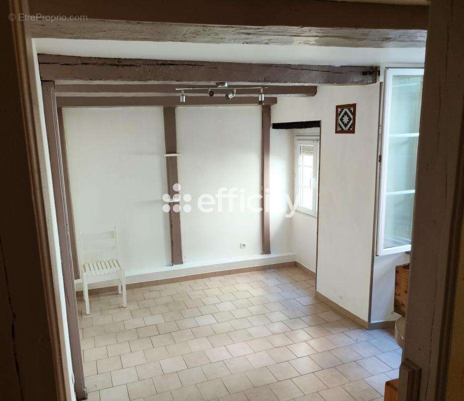 Maison 58 m² à Puy-L'eveque  - photo 6