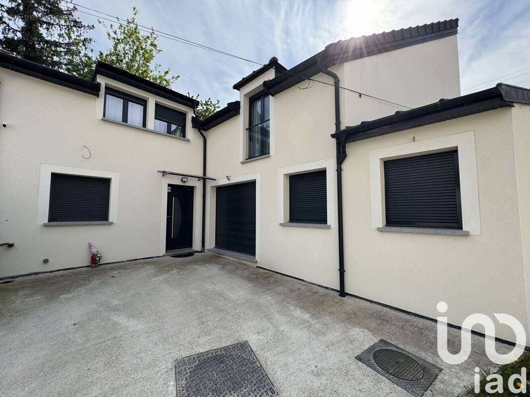 Photo 1 - Maison à TREMBLAY-EN-FRANCE