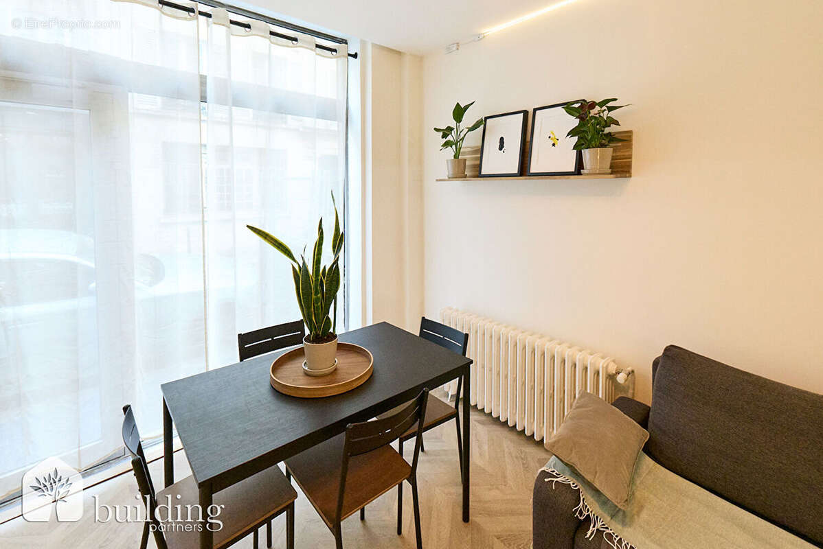 Appartement à PARIS-17E