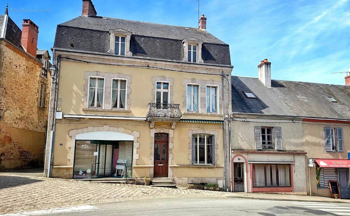 Appartement à BOUSSAC