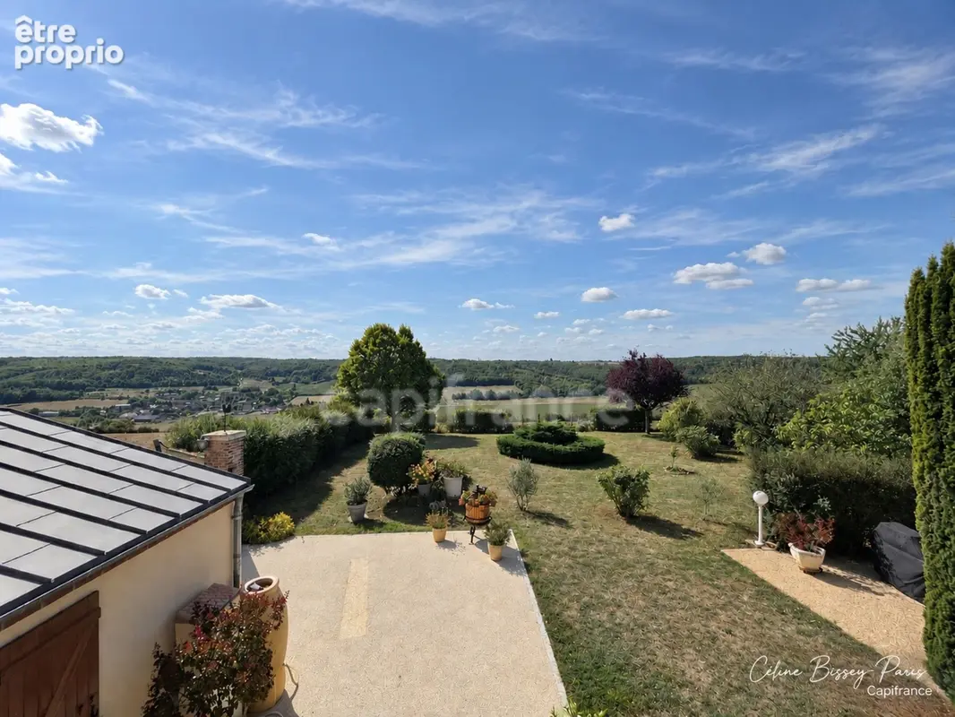 Longère de charme, vue exceptionnelle sur la vallée - photo 2