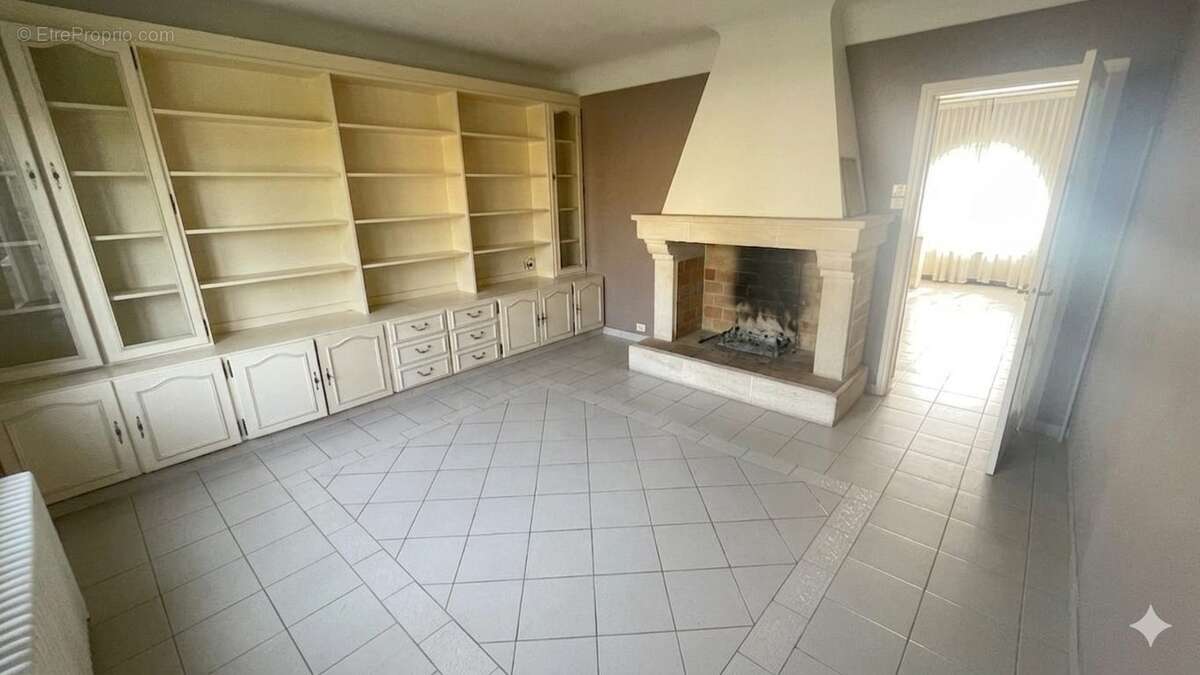 Maison à AUXI-LE-CHATEAU