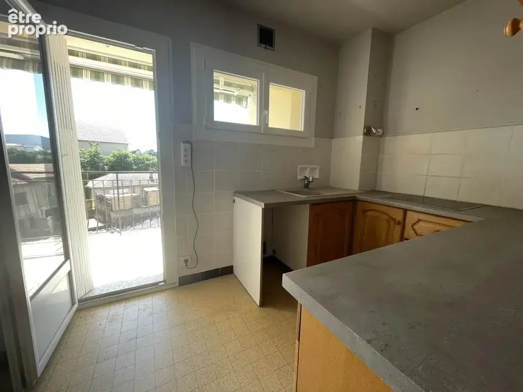 Appartement 92 m² à Valence  - photo 8