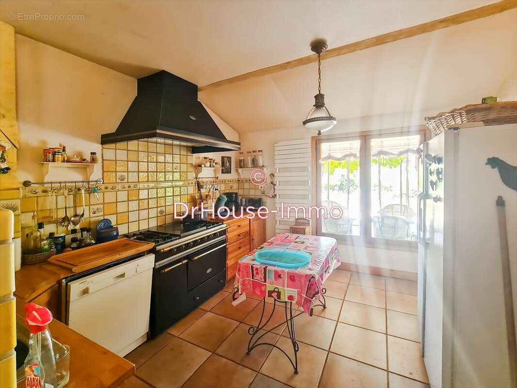 Maison à ALLEMAGNE-EN-PROVENCE