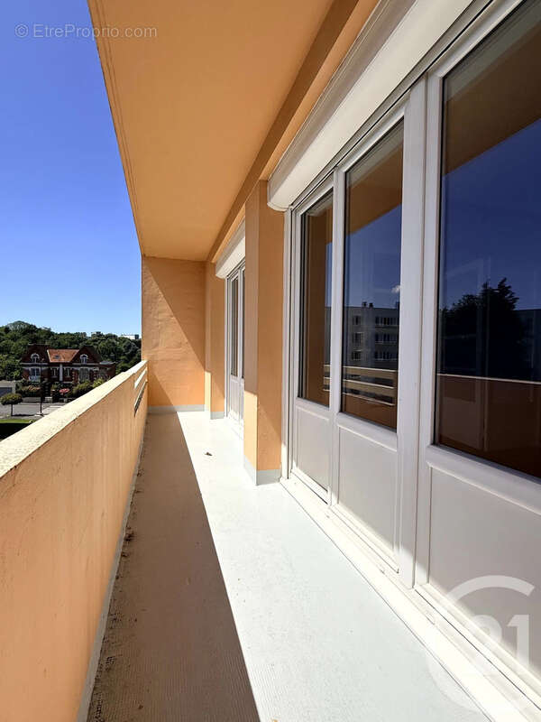 Appartement 55 m² à Saint-Quentin  - photo 8