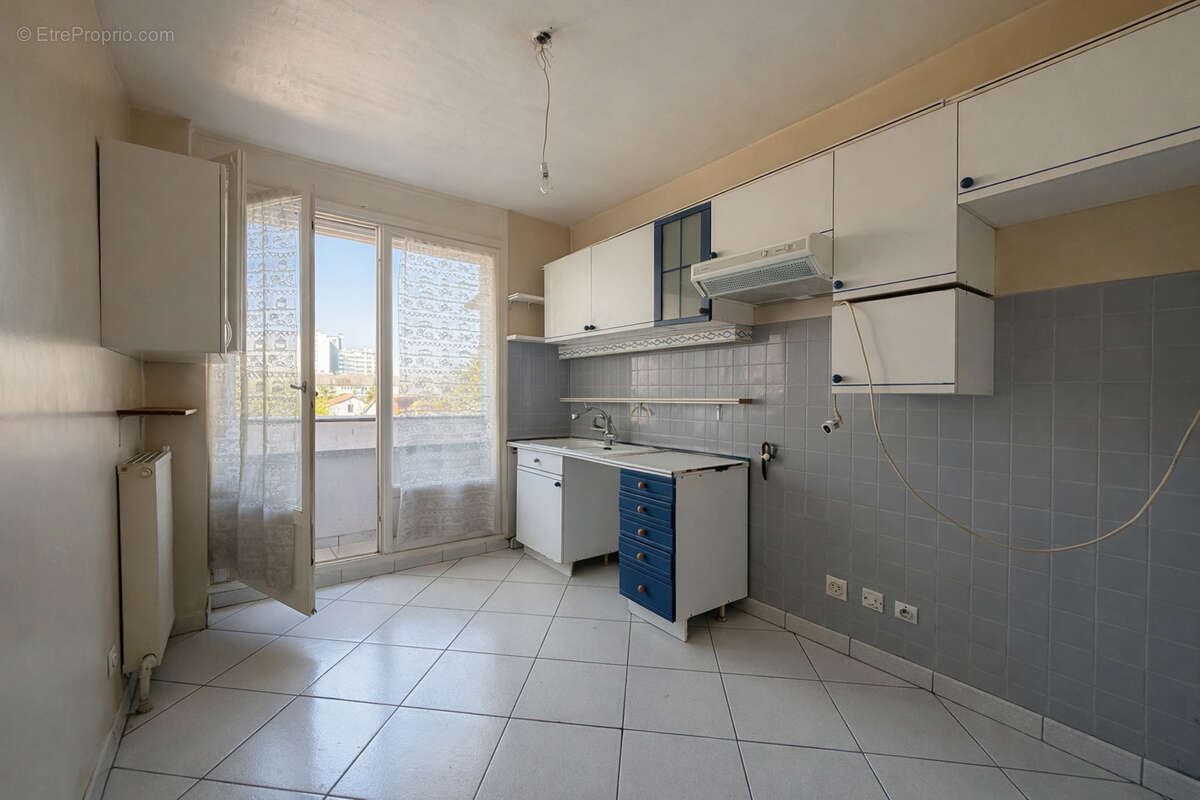 Appartement à LYON-8E