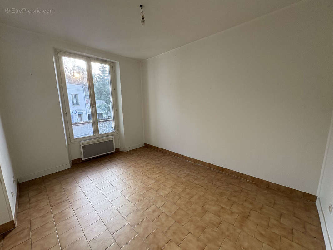 Photo 2 - Appartement à LA FERTE-GAUCHER