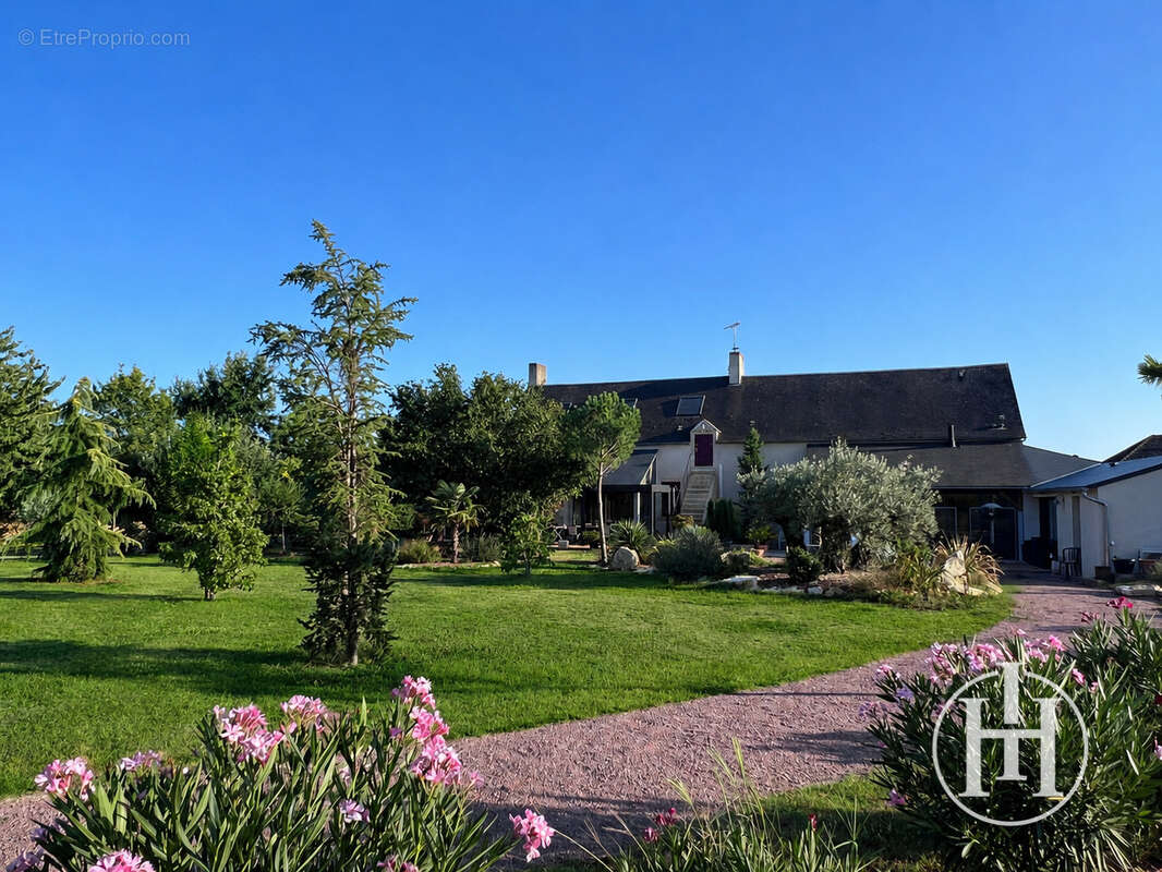Propriété de caractère d'environ 500m2 au coeur d'un parc paysager - photo 29