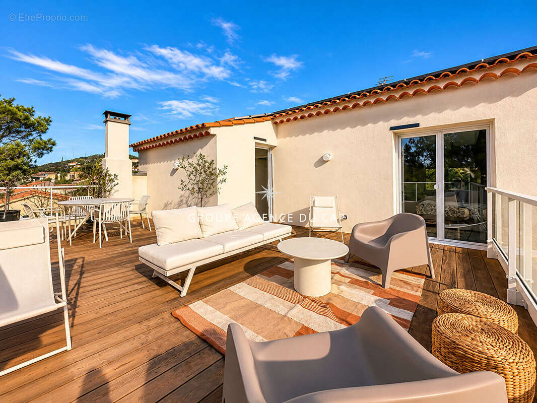 À vendre villa de 140m², 7pièces comprenant 5 chambres avec piscine, située aux issambres - photo 14