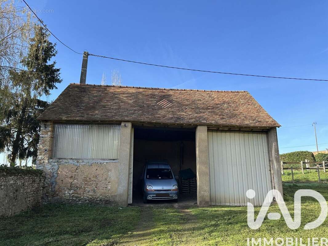 Maison 135 m² à Souligne-Flace  - photo 5
