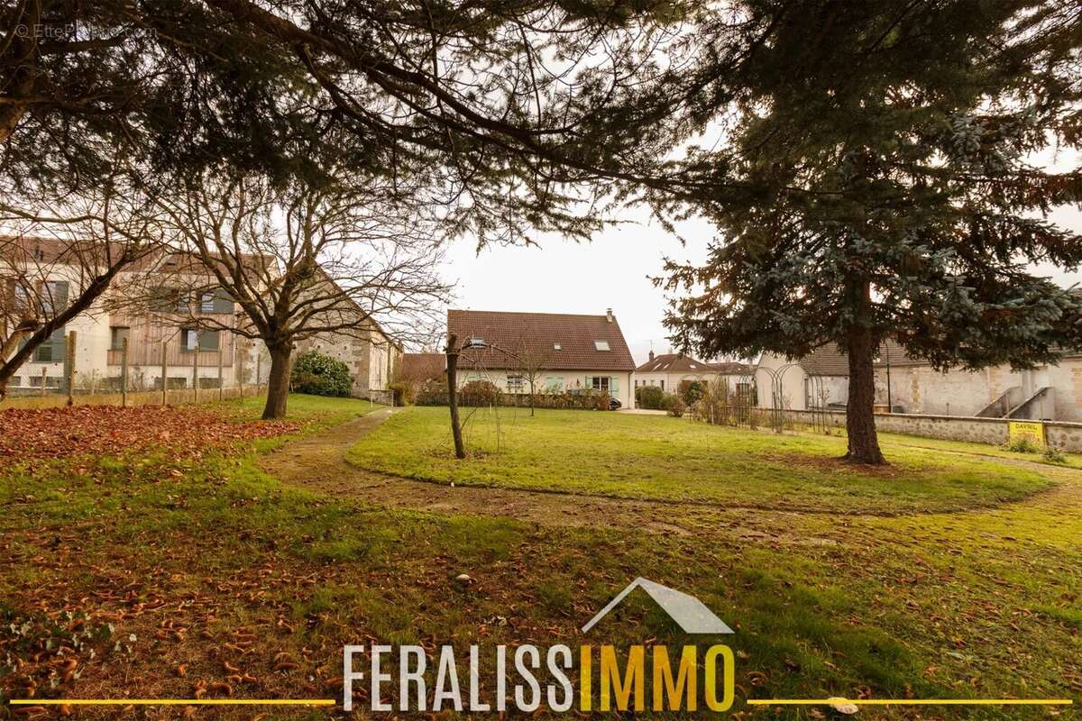 Maison à COURDIMANCHE