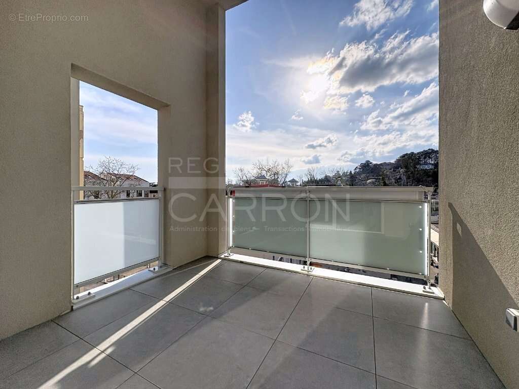 Appartement à RILLIEUX-LA-PAPE