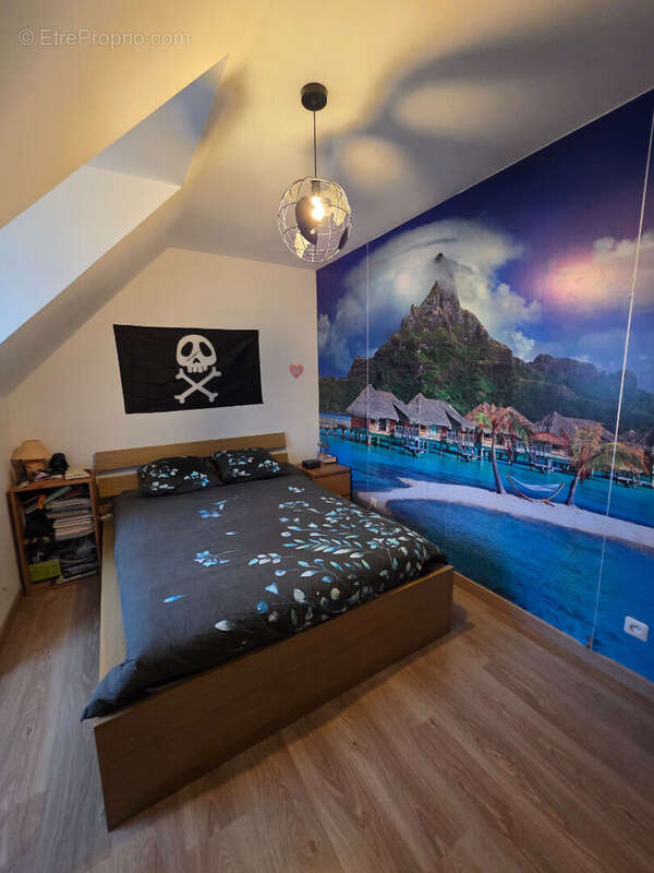 Maison à CREVECOEUR-LE-GRAND